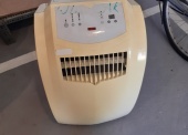 Sprzęt elektroniczny – pakiet zawierający 40 poz. asort. (wg oddzielnego wykazu), w tym: klimatyzatory, niszczarki, radiomagnetofon, odkurzacz 